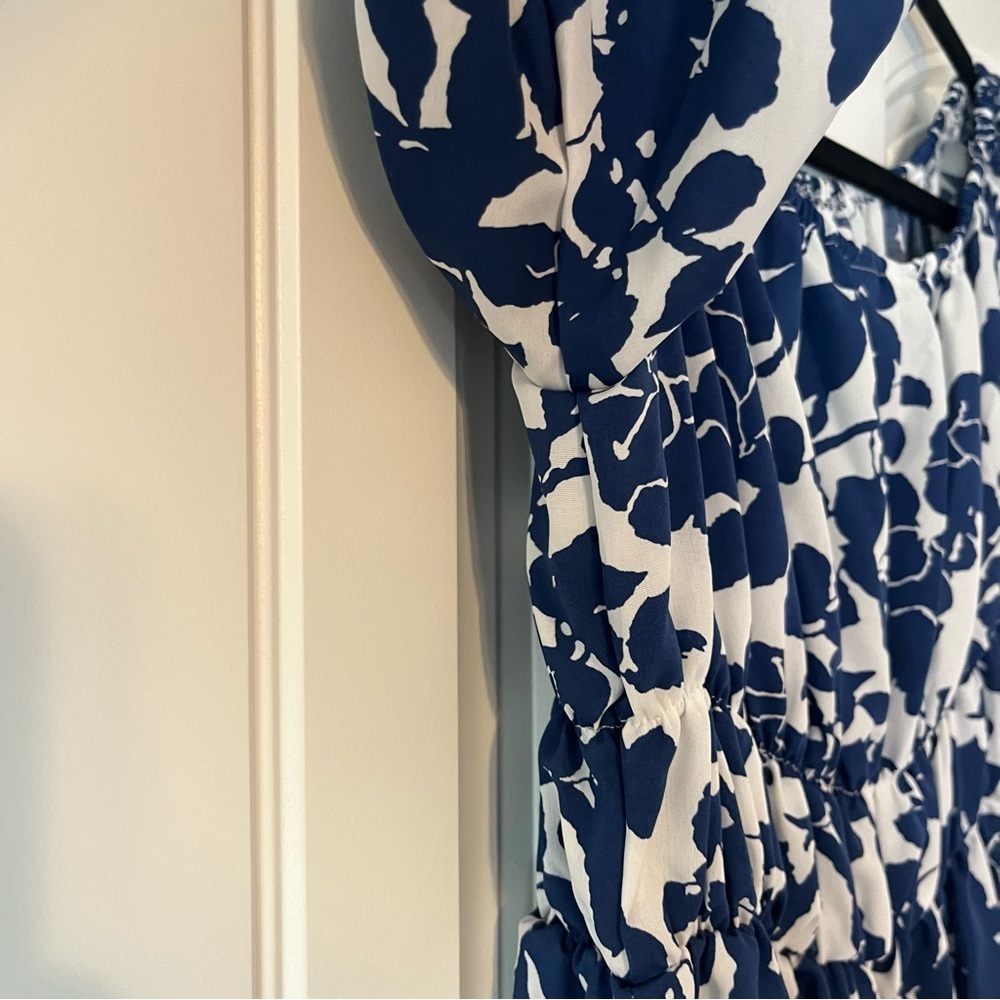 Floral Print Off Shoulder Dress Vacation Blue White Flowy Size Large - Picture 7 of 8